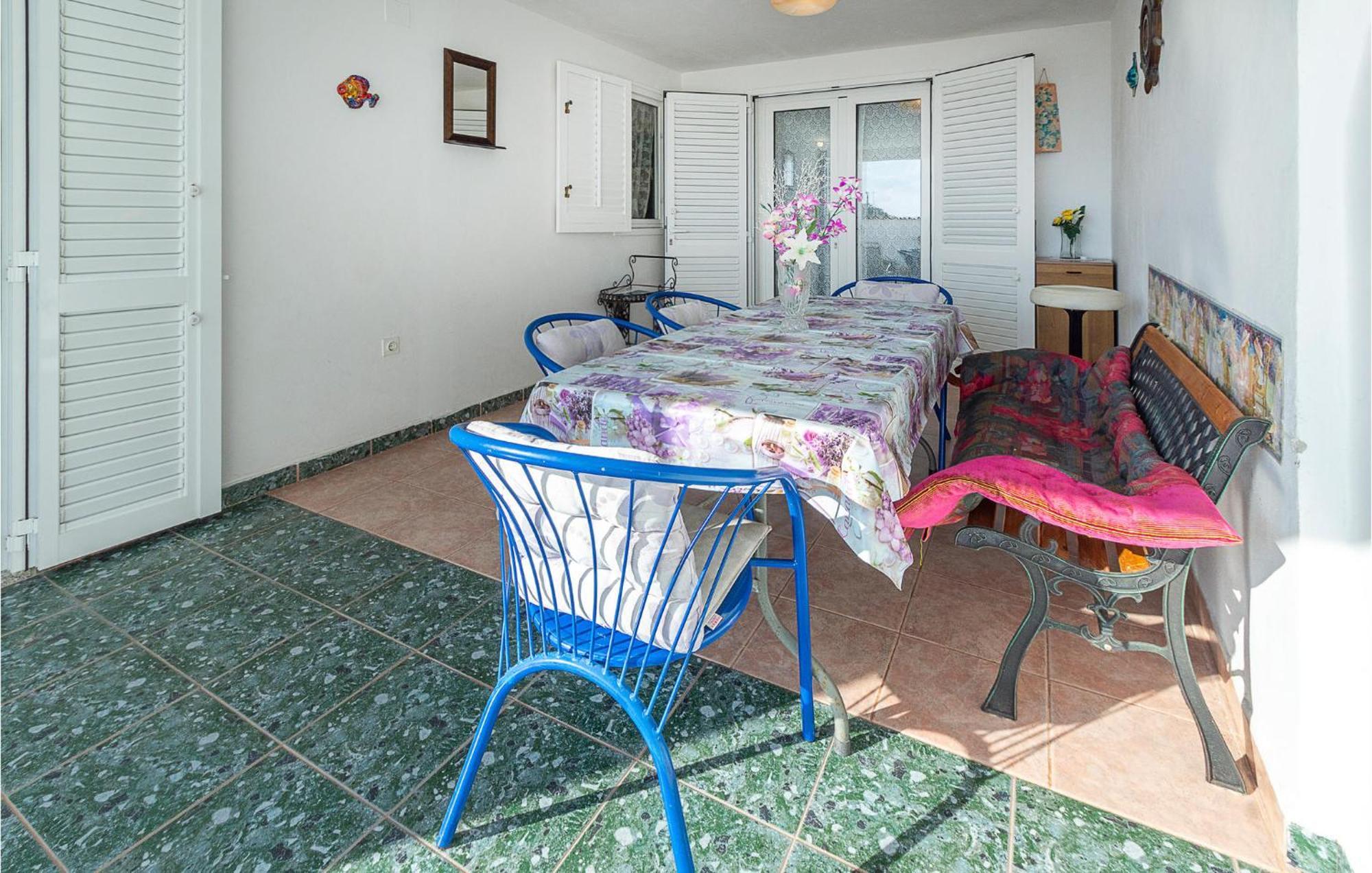 Stunning Apartment In Barbariga With Wifi 外观 照片